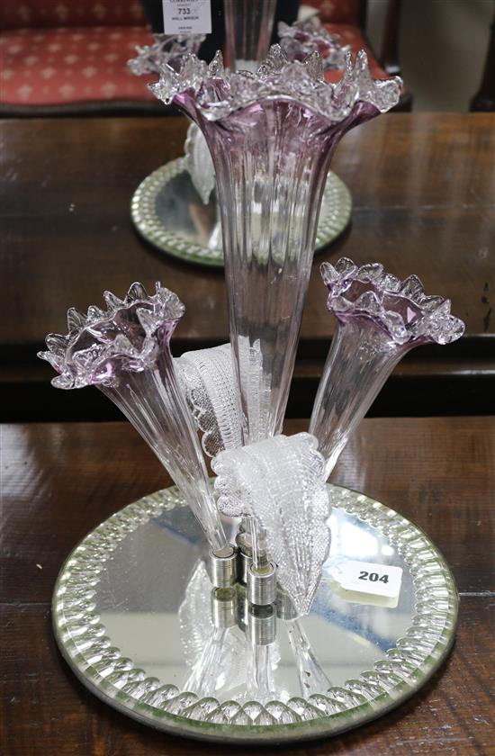 A mirror based epergne amethyst & clear glass 3 trumpet with clear glass leaves